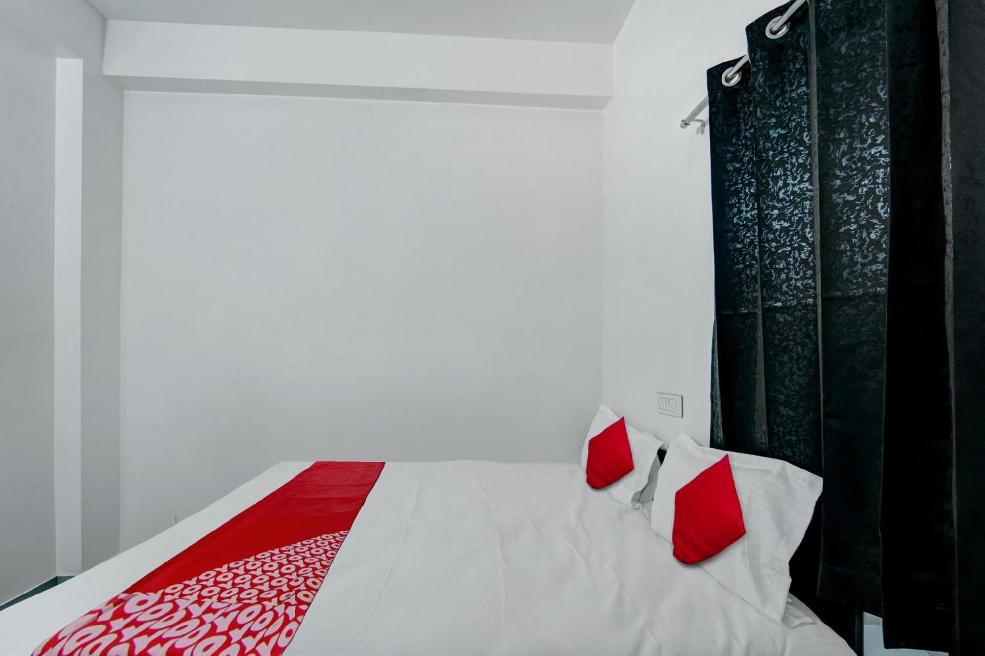 Hotel O As Hotels & Banquet Hazaribag Buitenkant foto